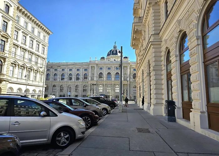 Charmante Hofwohnung Im Herzen Von *